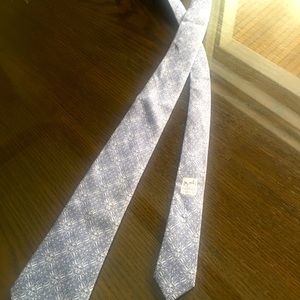Hermès tie 100% silk